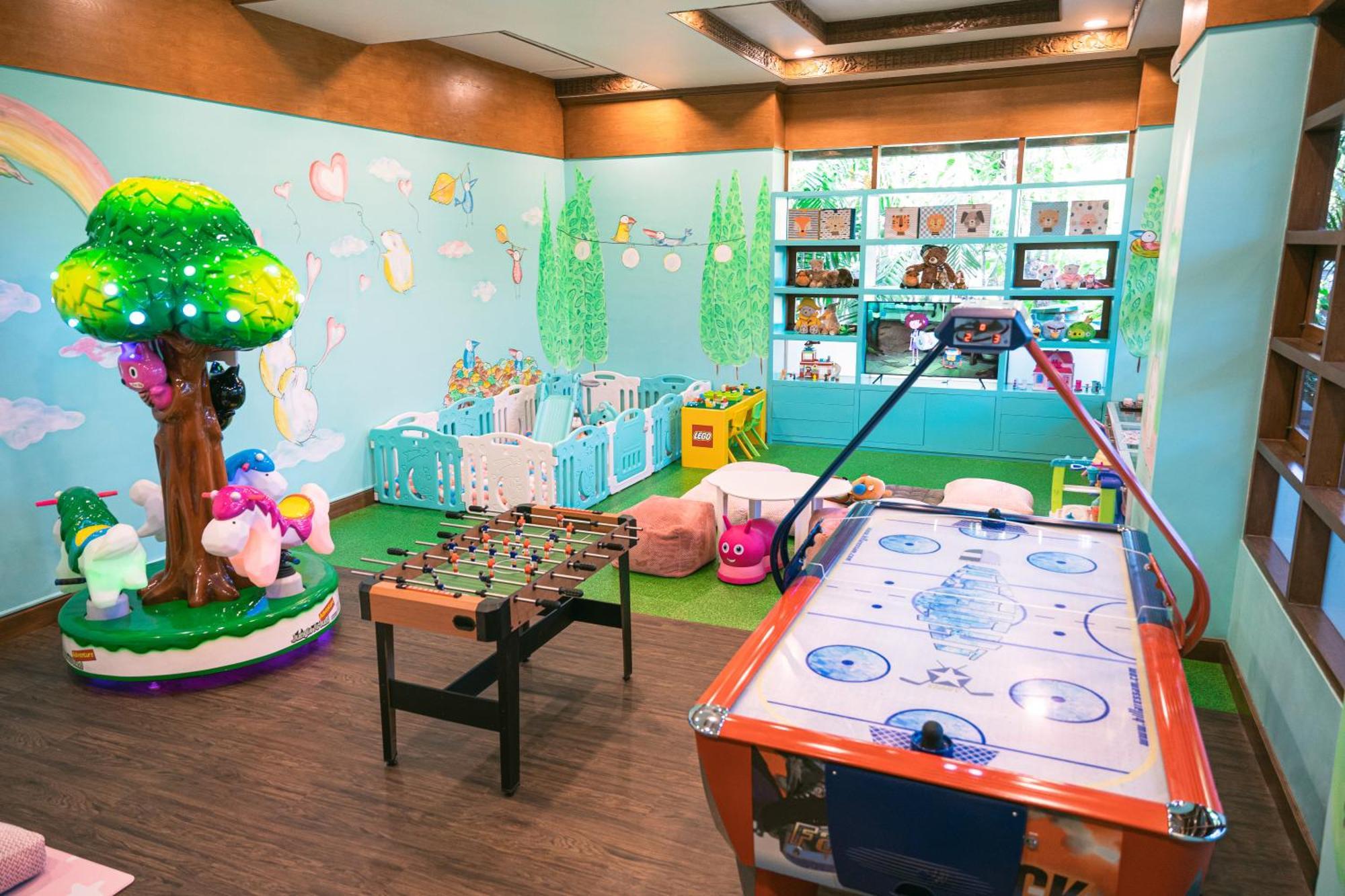 Bali Mandira Beach Resort & Spa Legian Dış mekan fotoğraf The interior of a typical Sanrio Puroland
