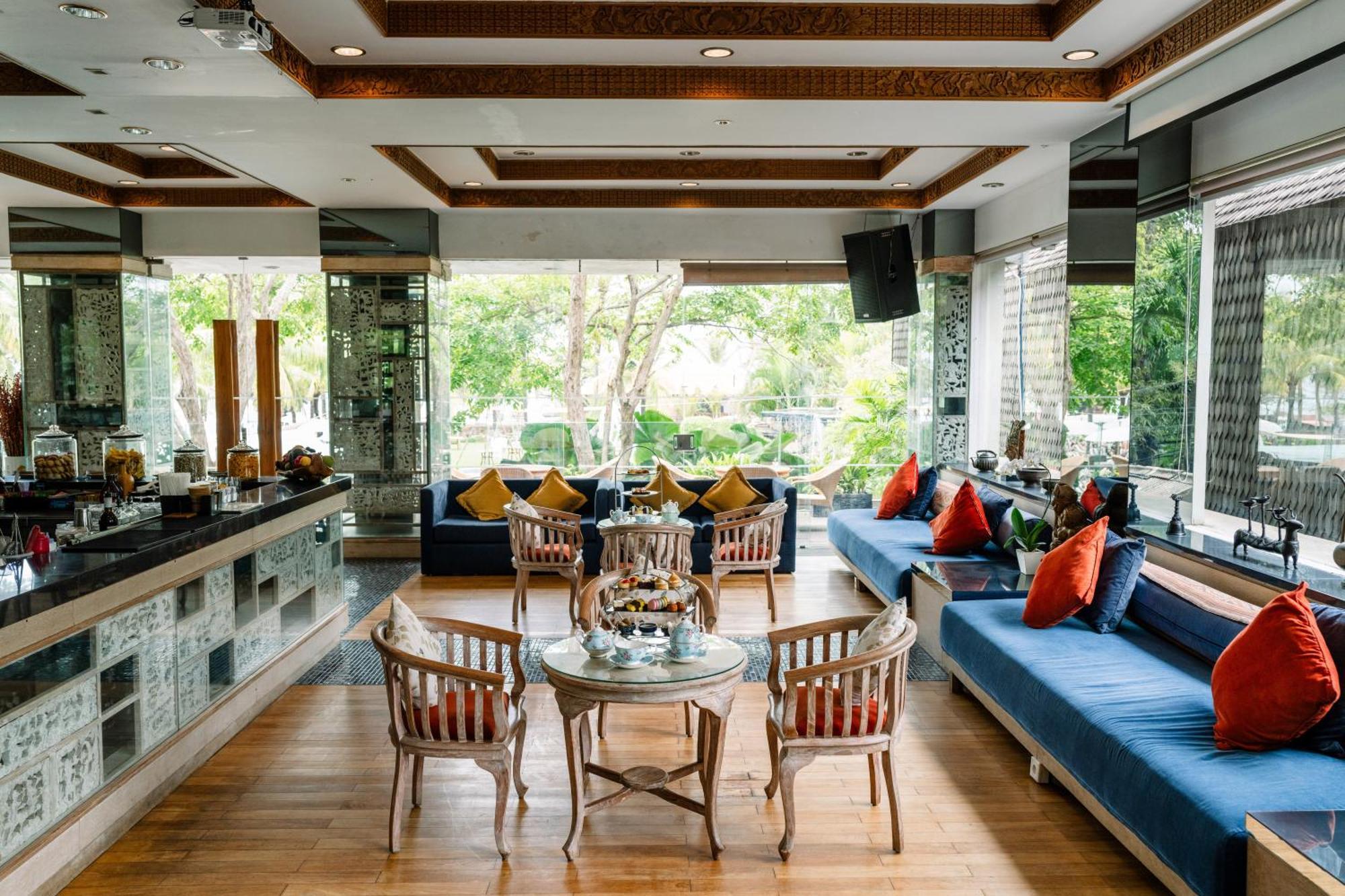 Bali Mandira Beach Resort & Spa Legian Dış mekan fotoğraf The interior of the restaurant
